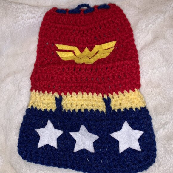 Knitted Wonderwoman Newborn Photo shoot Outfit! - Picture 2 of 4
